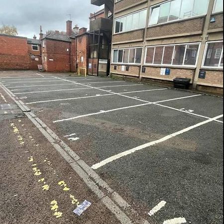 Leicester Spacious Flat With Free Parking Экстерьер фото